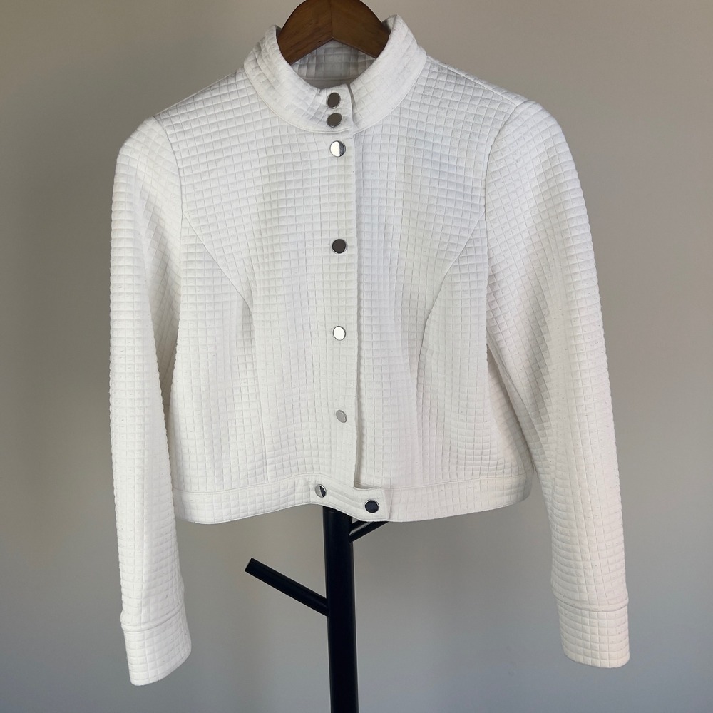 WHBM White Quilted Cropped Jacket Silver Snap Mock Neck Size 4